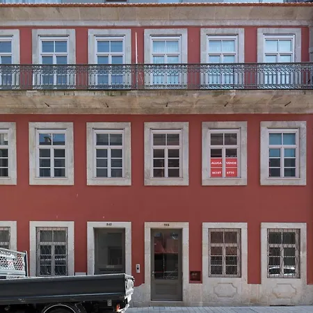 Bombarda Gallery Yard * Oporto